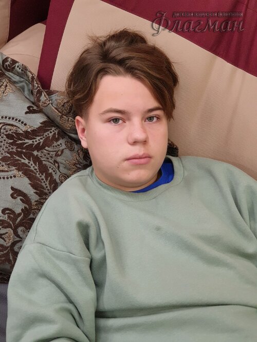 e4f6d37a.ID Photo.025230
